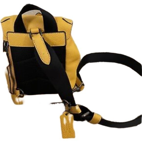 COACH Hudson Small Pack In Signature Canvas NEW - Picture 7 of 14